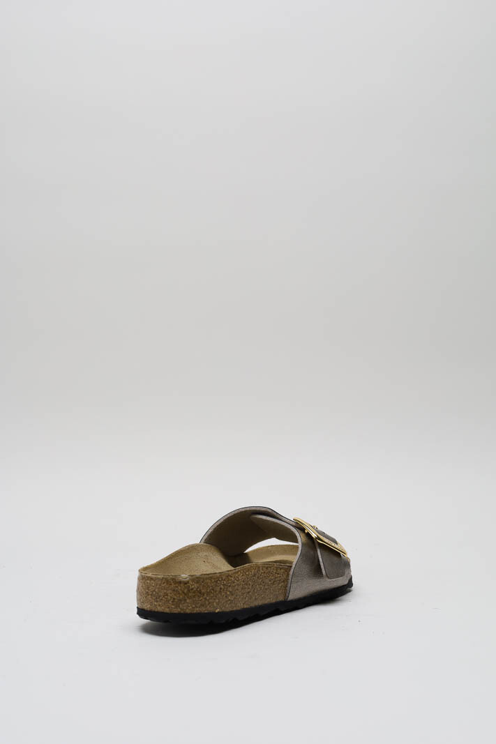 zoom in on Platina Slipper image Platina Slipper image