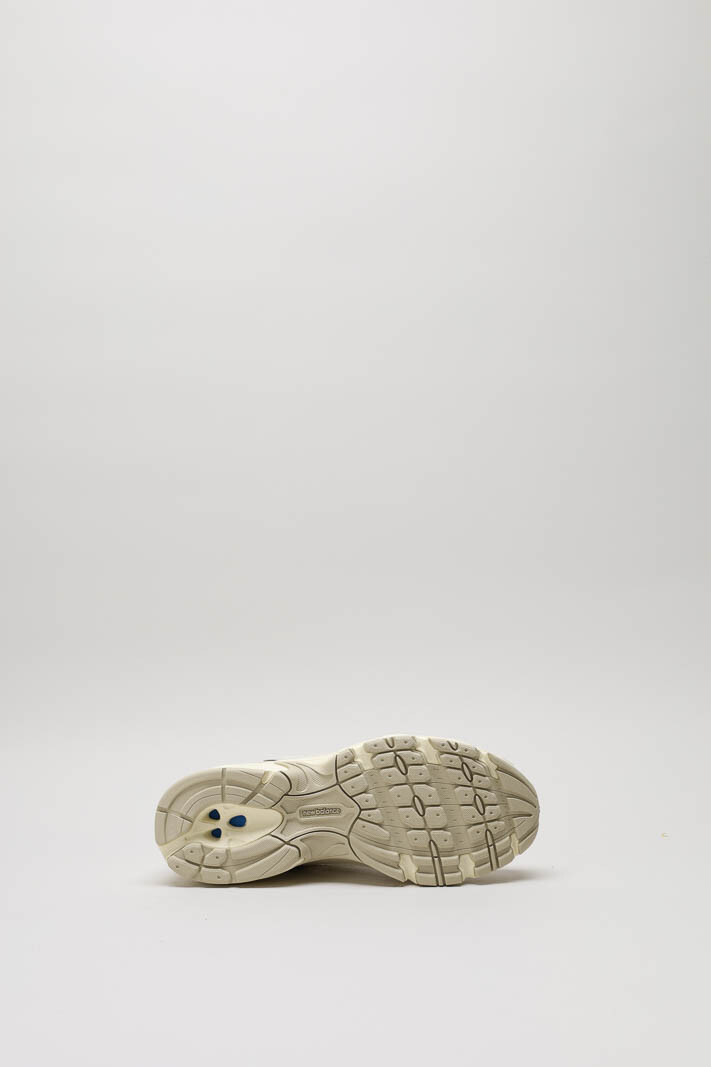 zoom in on Beige Sneaker image Beige Sneaker image