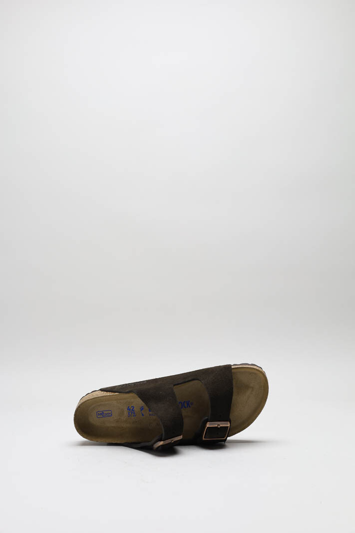 zoom in on Donkerbruin Slipper image Donkerbruin Slipper image
