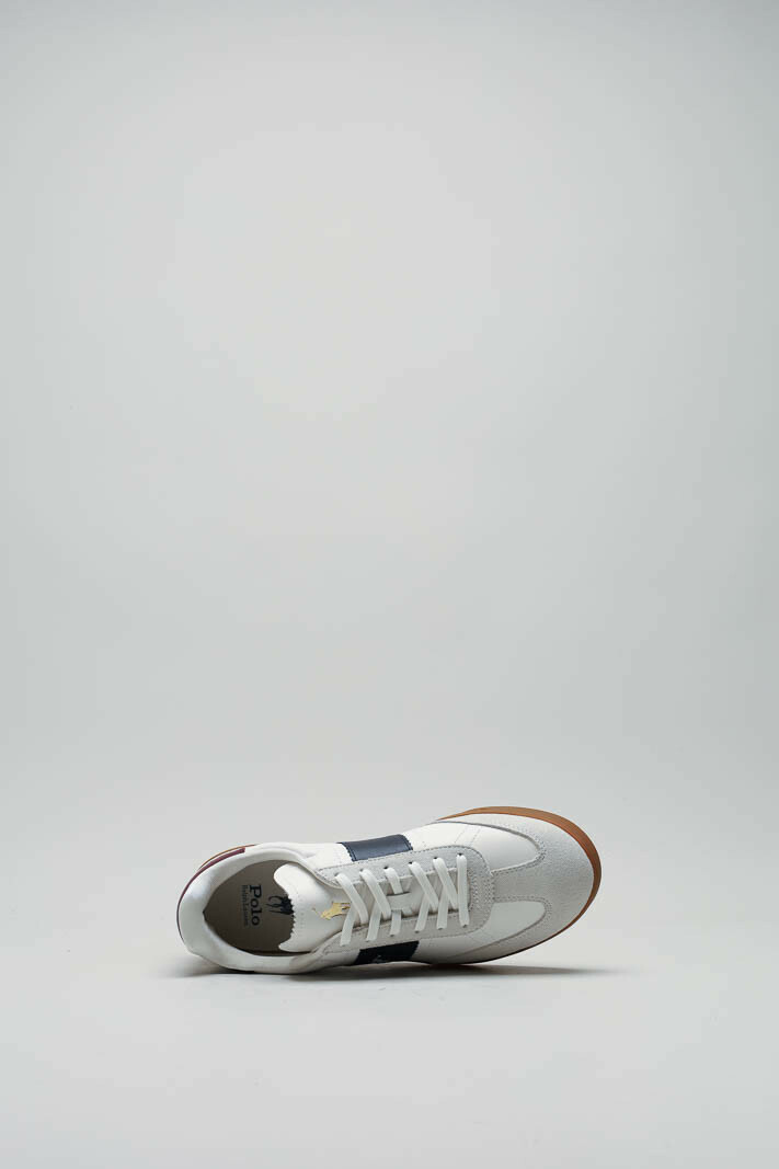 zoom in on Wit Sneaker image Wit Sneaker image