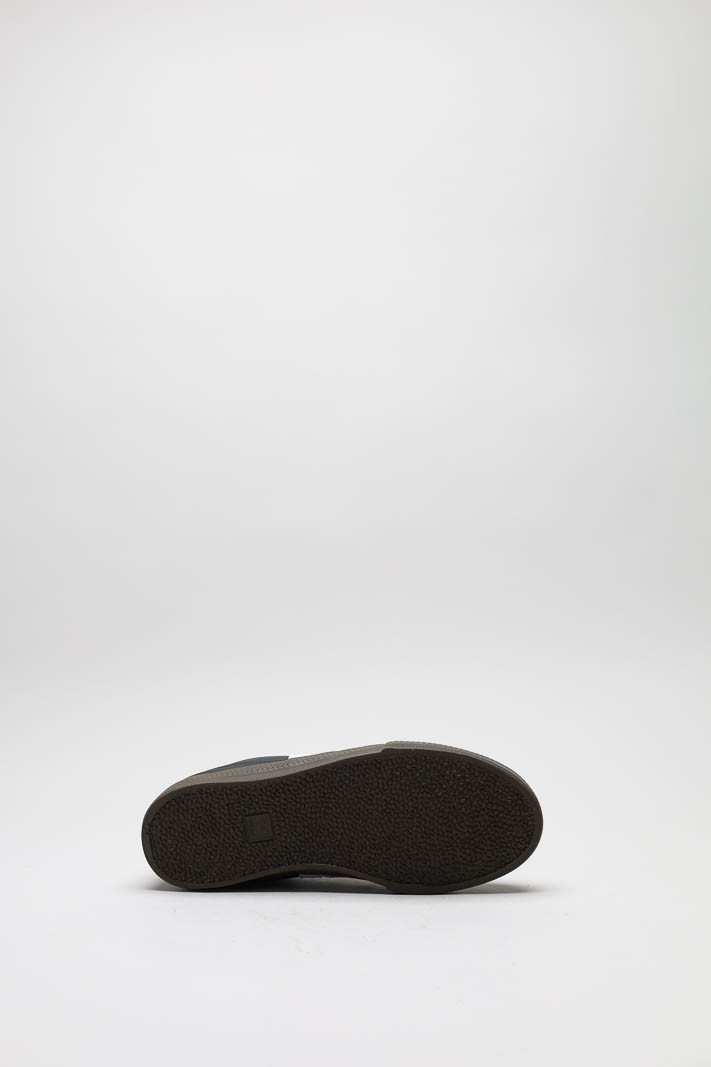 zoom in on Zwart Sneaker image Zwart Sneaker image