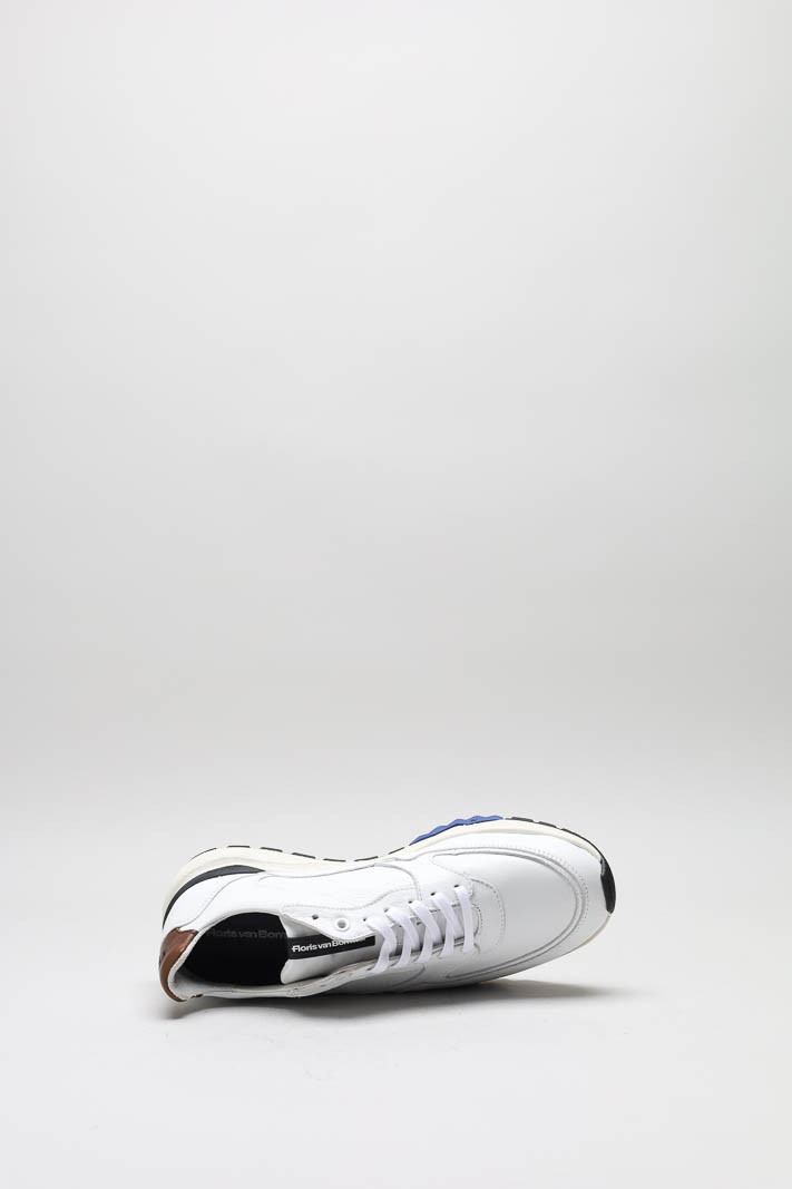 zoom in on Wit Sneaker image Wit Sneaker image