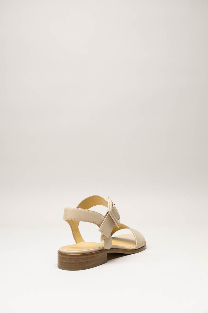 Beige Sandaal plat image