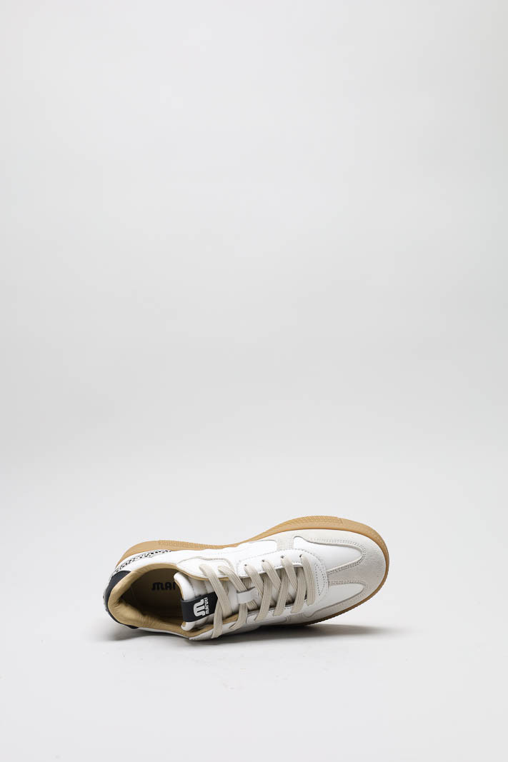 zoom in on Wit Sneaker image Wit Sneaker image