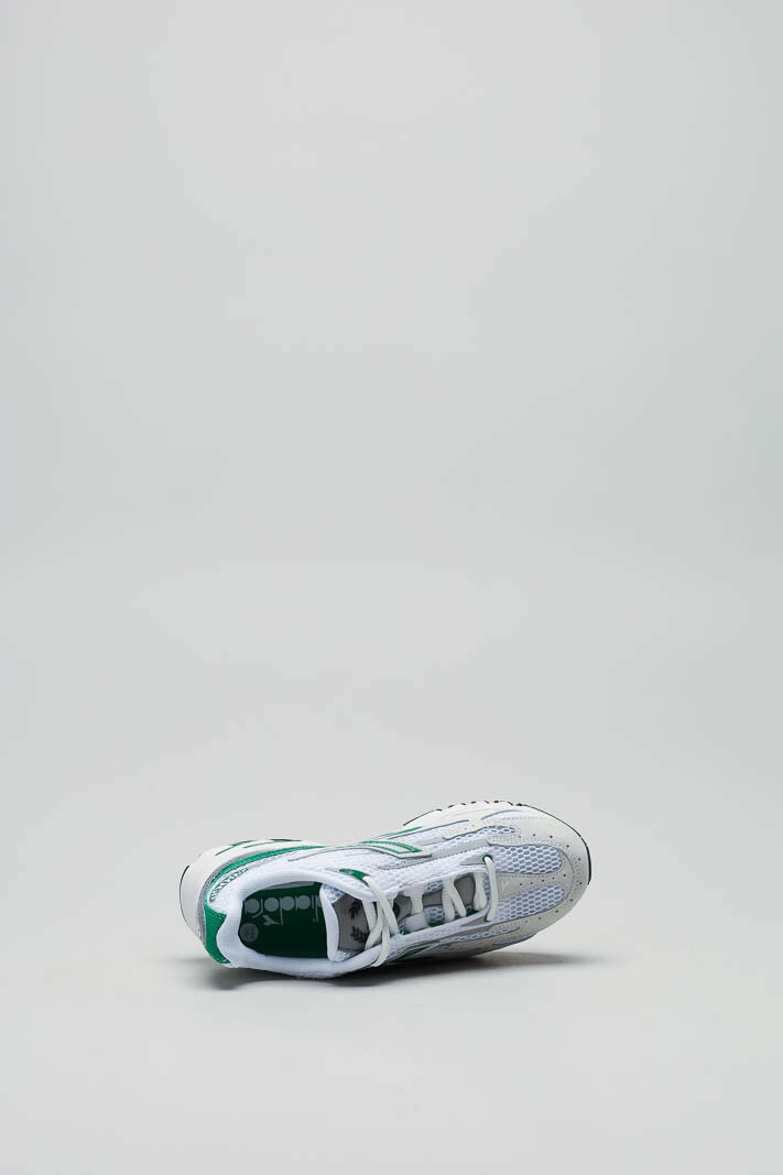 zoom in on Wit Sneaker image Wit Sneaker image