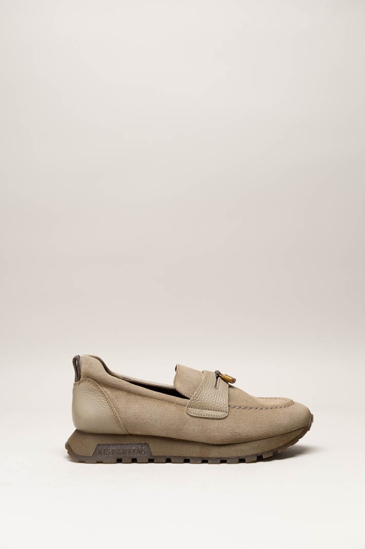 Taupe Mocassin
