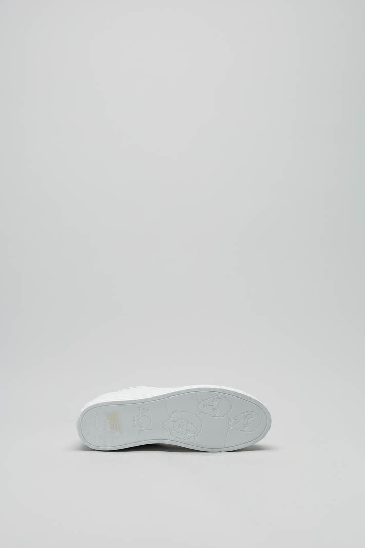 zoom in on Wit Sneaker image Wit Sneaker image