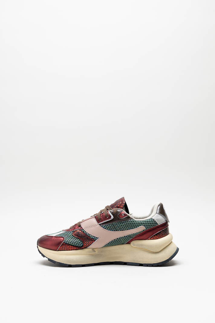 zoom in on Bordeaux Sneaker image Bordeaux Sneaker image