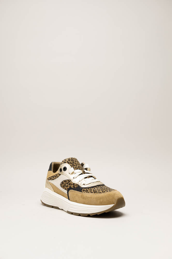 Camel Sneaker