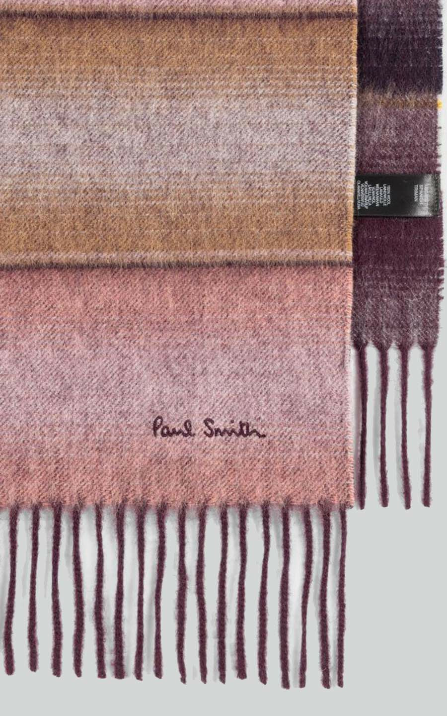 zoom in on Roze Sjaal image Roze Sjaal image