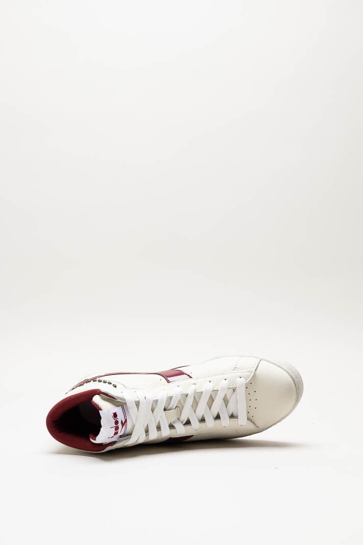 zoom in on Gebroken wit Sneaker image Gebroken wit Sneaker image