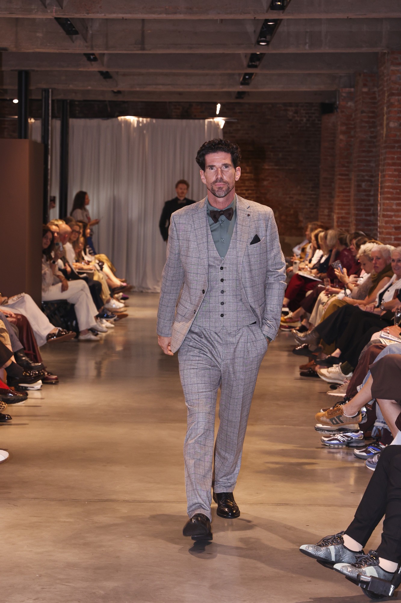 Runway Show PT.1 - 0.047