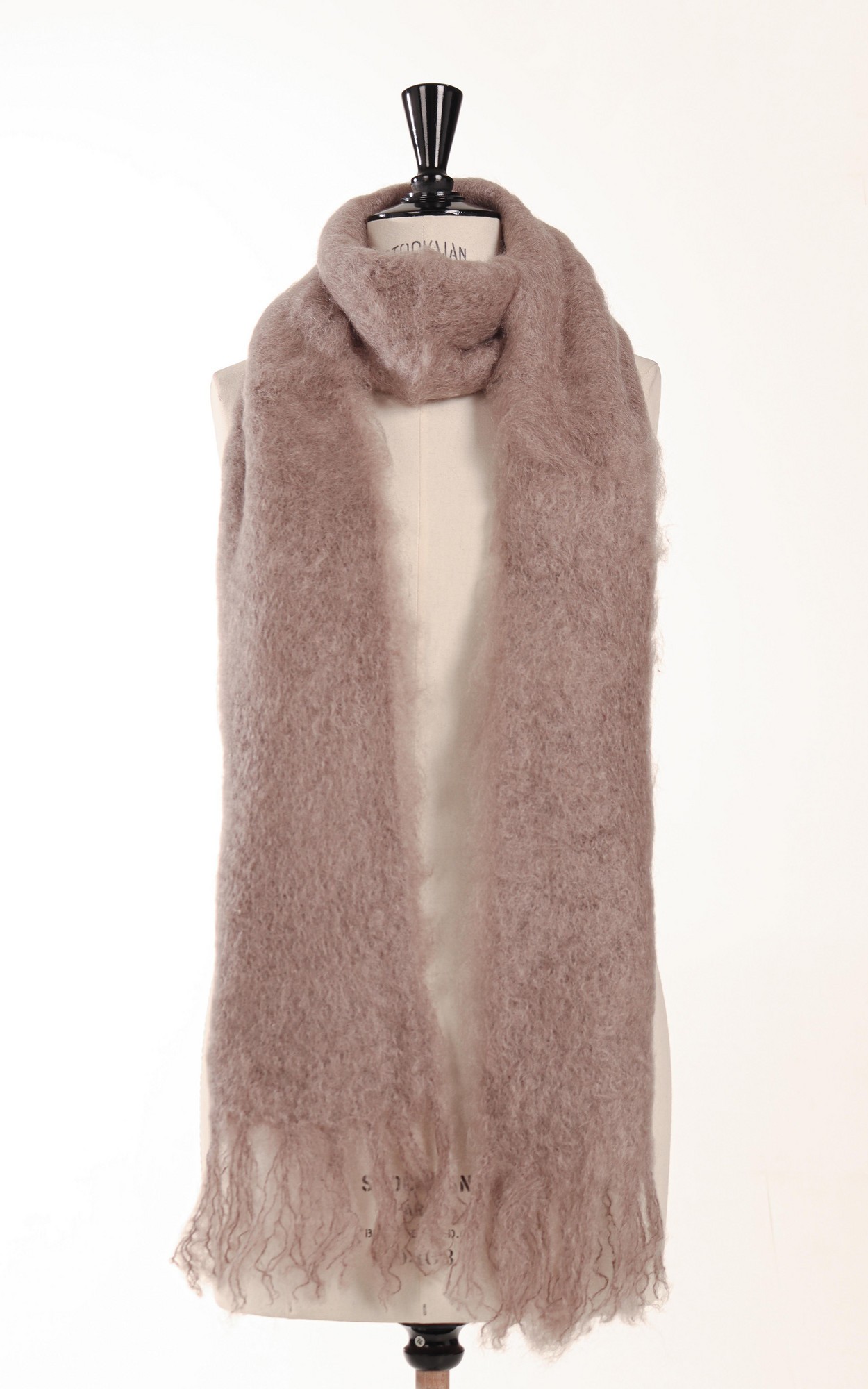 TAUPE