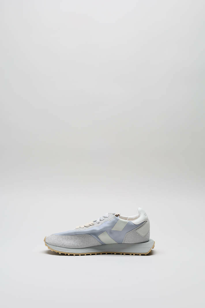 zoom in on Grijs Sneaker image Grijs Sneaker image