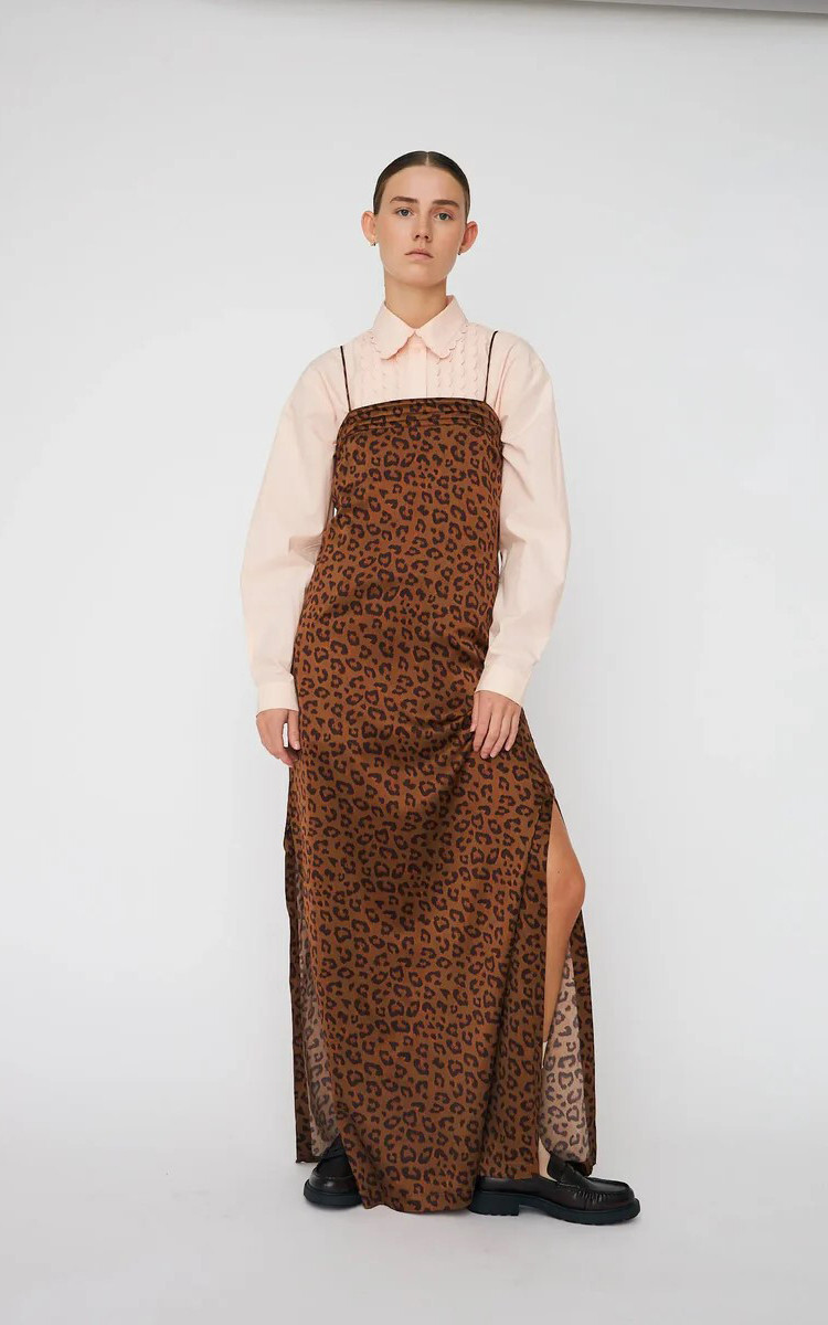 Bruin Jurk image