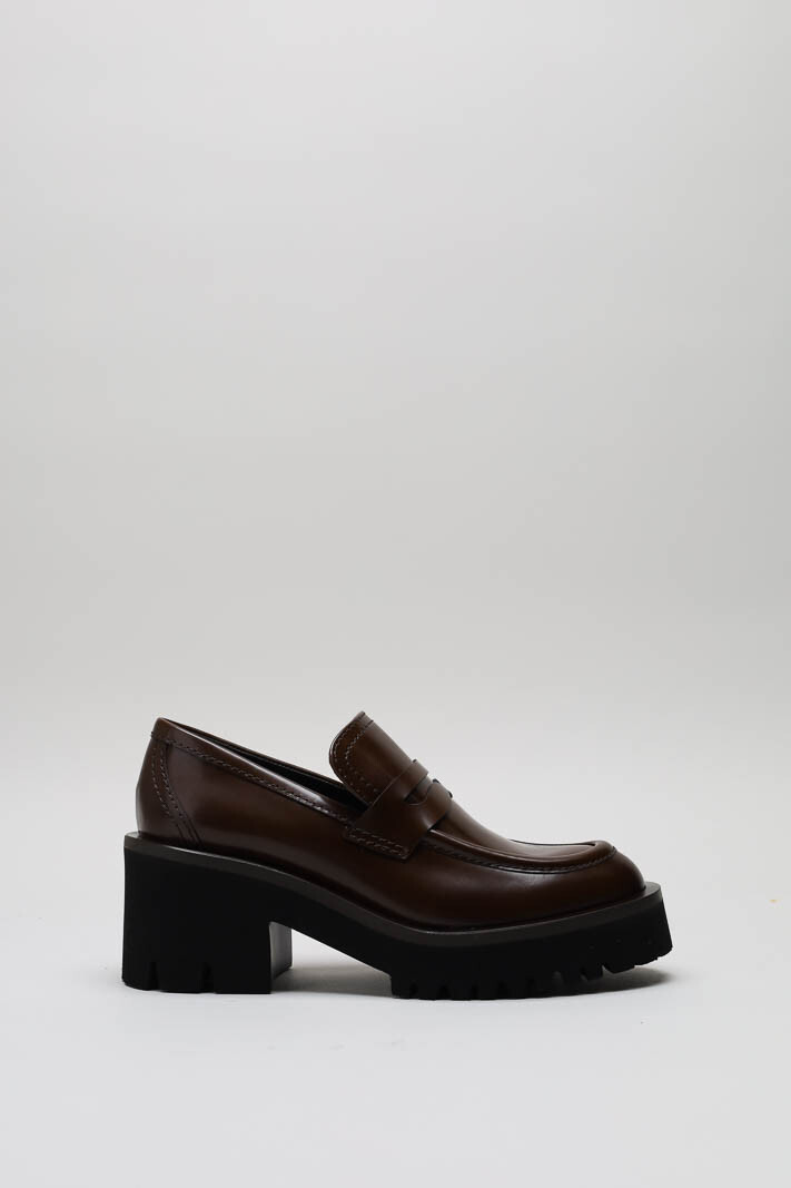 Bruin Mocassin hak