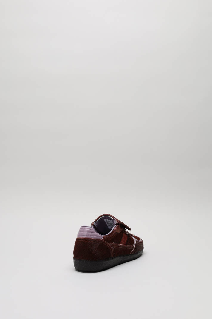 Bordeaux Sneaker image