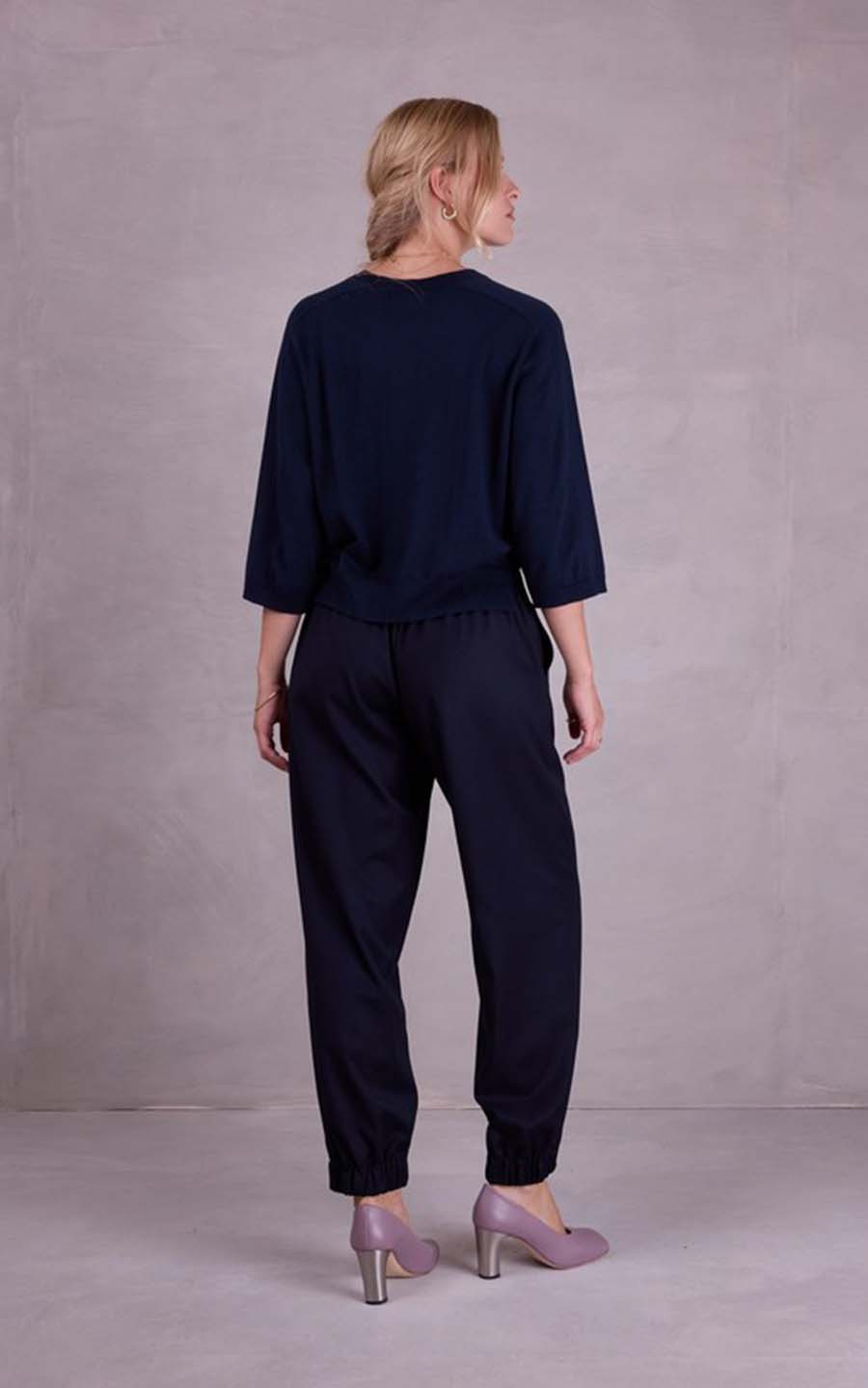 zoom in on Donkerblauw Sweater/trui image Donkerblauw Sweater/trui image