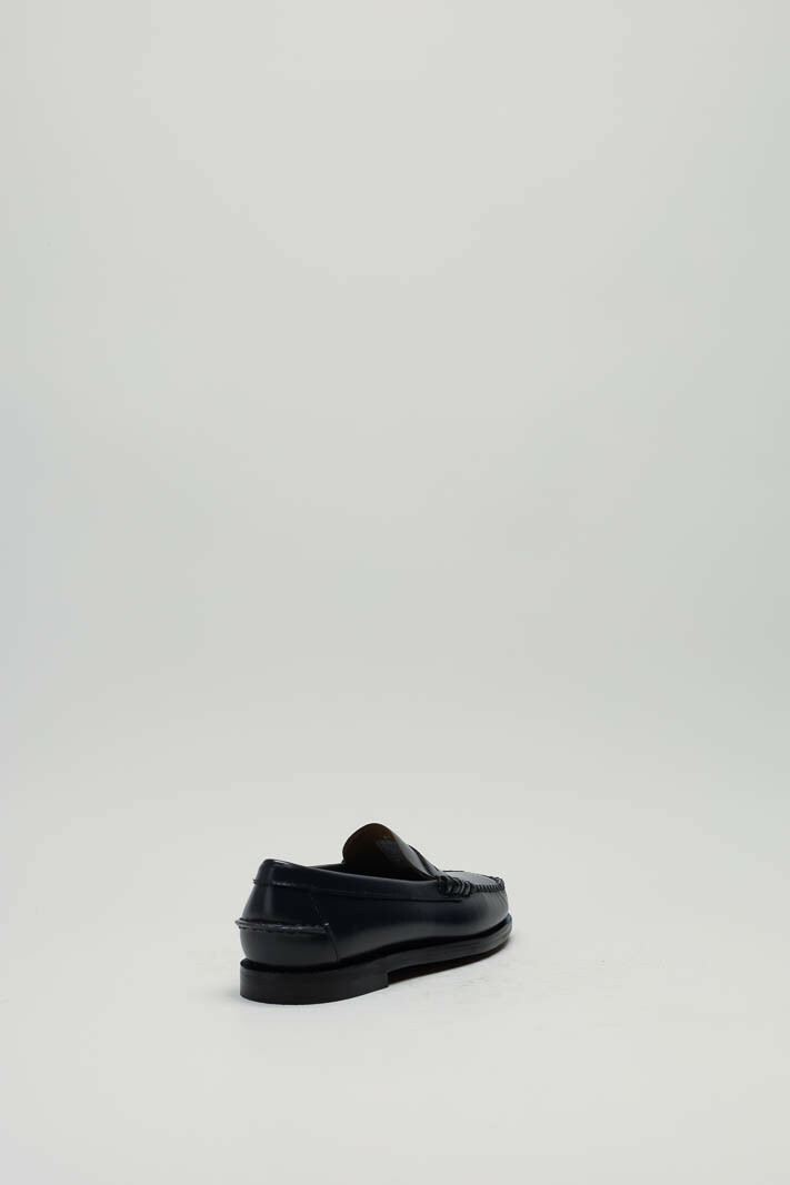 zoom in on Donkerblauw Mocassin image Donkerblauw Mocassin image
