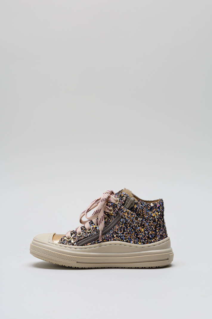 zoom in on Paars Sneaker image Paars Sneaker image