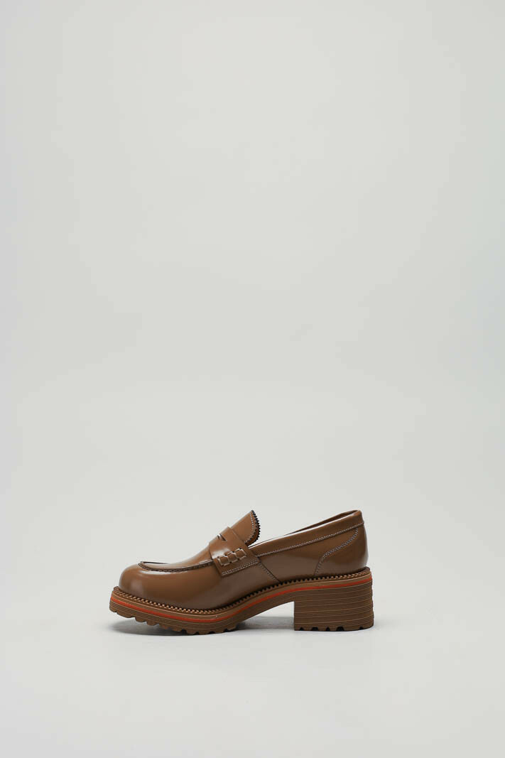 zoom in on Camel Mocassin hak image Camel Mocassin hak image