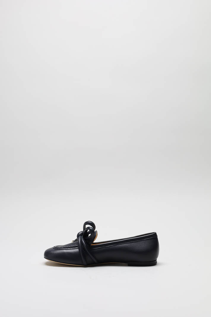 zoom in on Donkerblauw Mocassin image Donkerblauw Mocassin image
