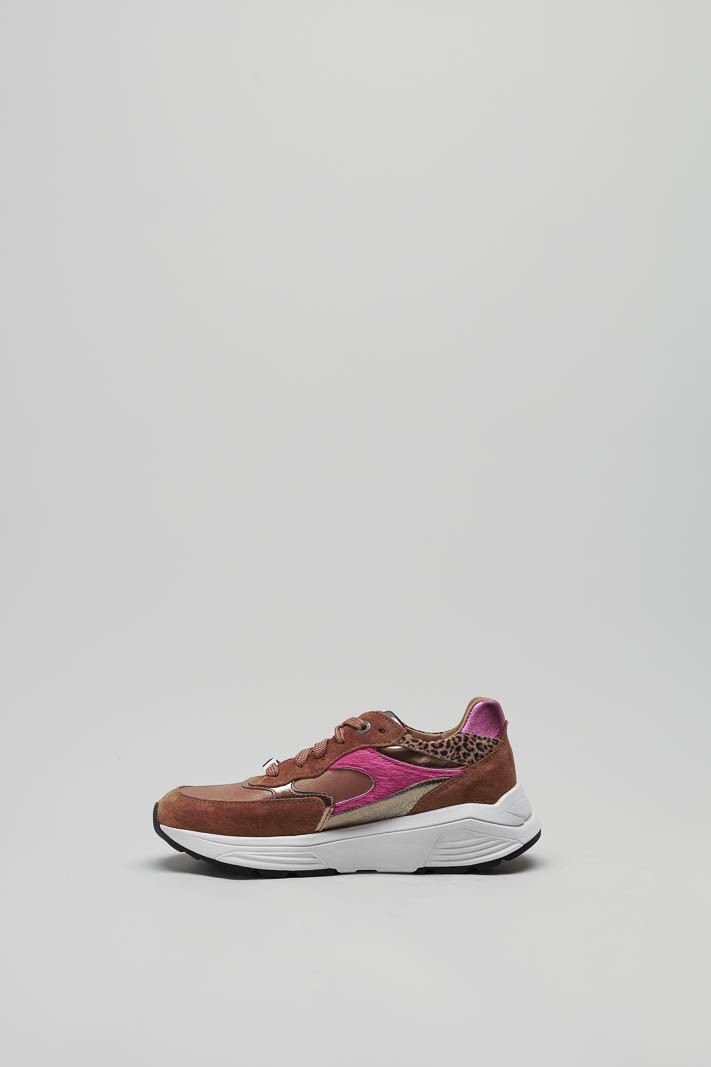 zoom in on Cognac Sneaker image Cognac Sneaker image