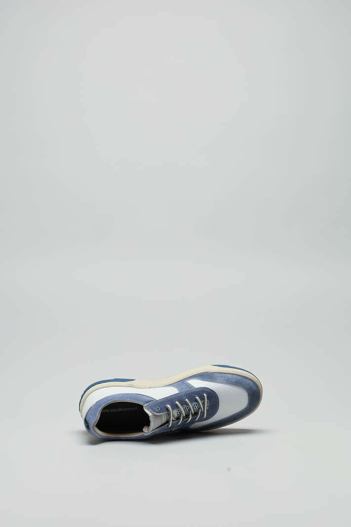 zoom in on Blauw Sneaker image Blauw Sneaker image