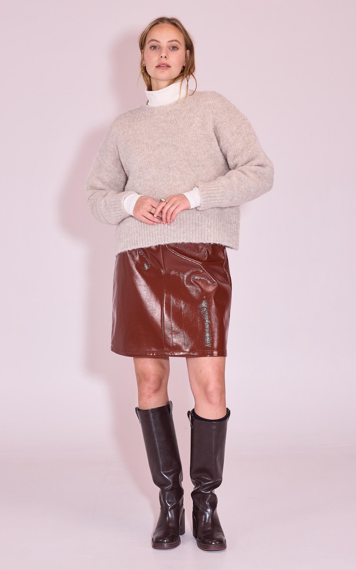 Beige Trui image