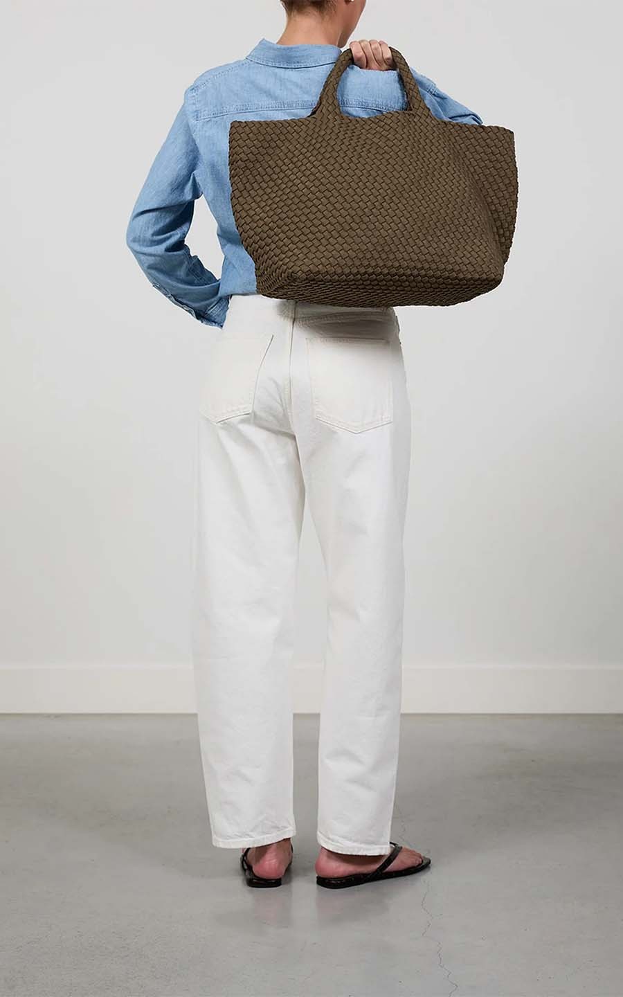 Bruin Shopper image