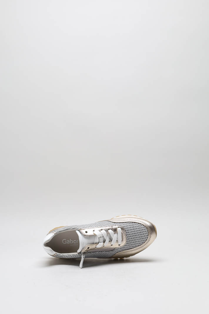 zoom in on Goud Sneaker image Goud Sneaker image