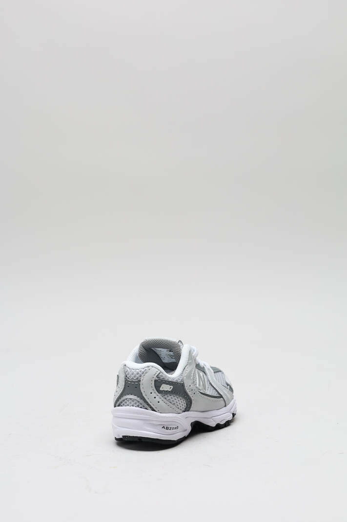 zoom in on Grijs Sneaker image Grijs Sneaker image