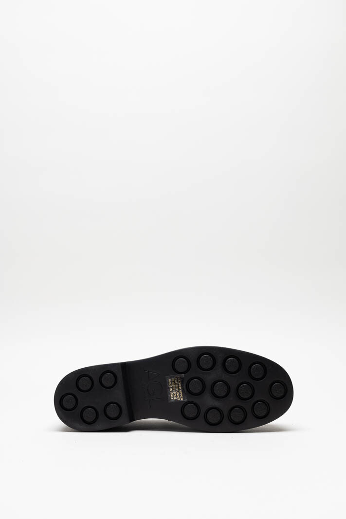 zoom in on Groen Mocassin image Groen Mocassin image