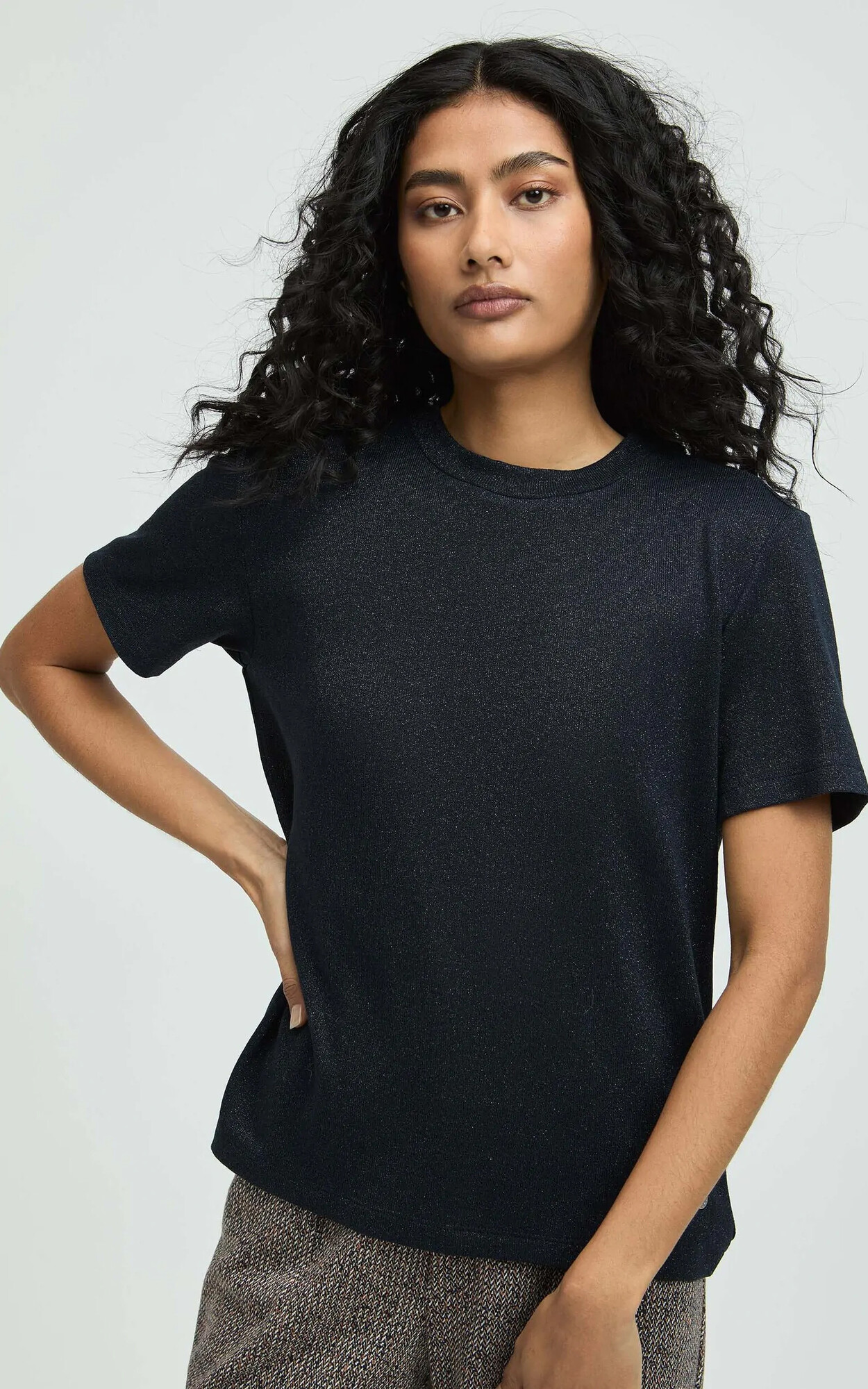 zoom in on Blauw T-shirt/top image Blauw T-shirt/top image