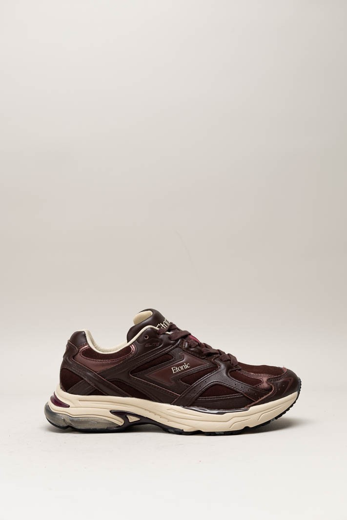 Bordeaux Sneaker