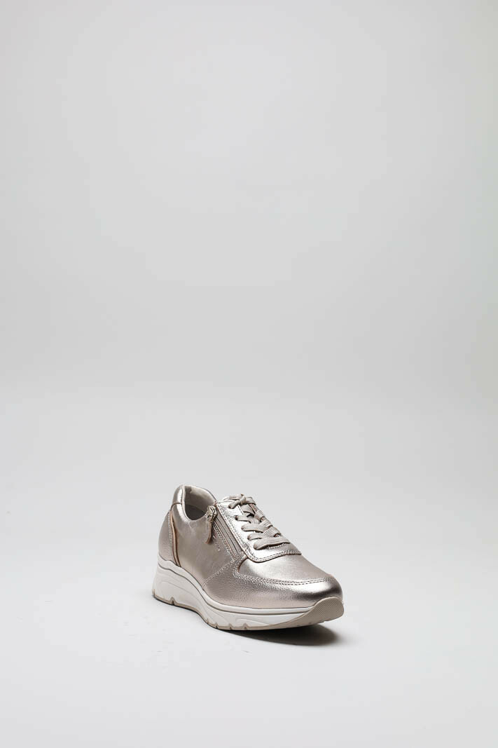 zoom in on Platina Sneaker image Platina Sneaker image