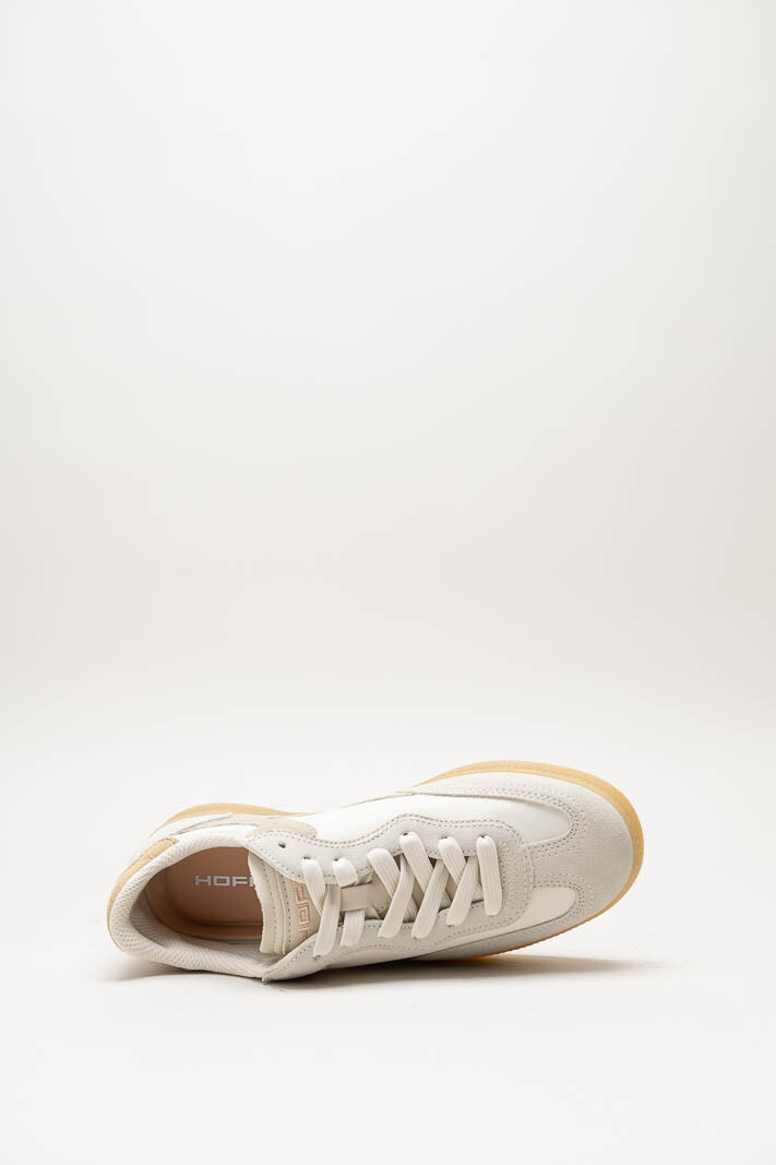 Beige Sneaker image