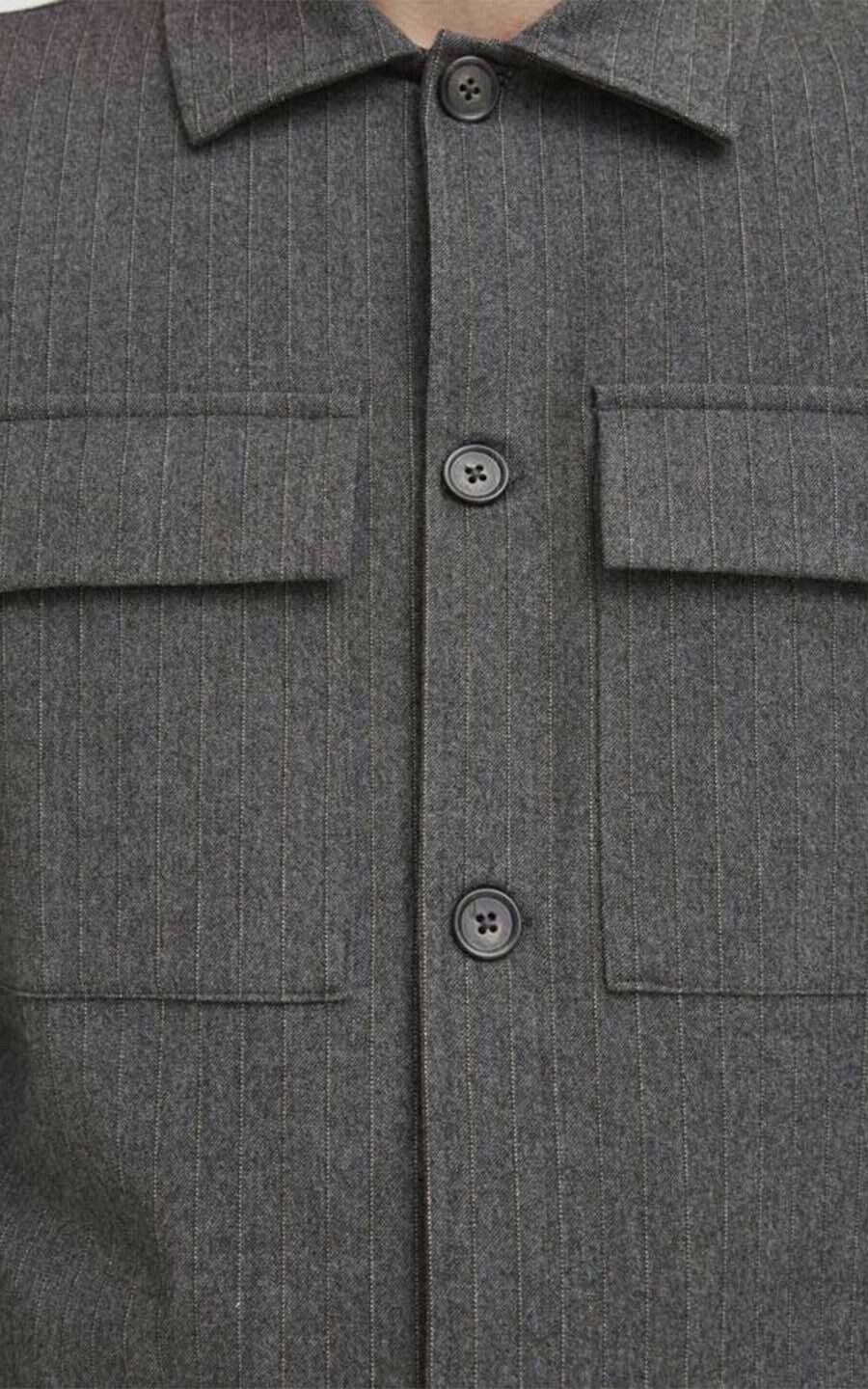 zoom in on Grijs Overshirt image Grijs Overshirt image