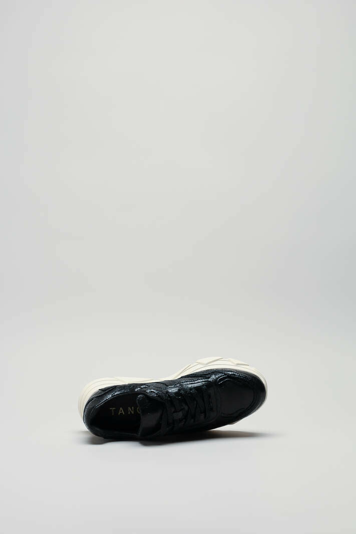 zoom in on Zwart Sneaker image Zwart Sneaker image