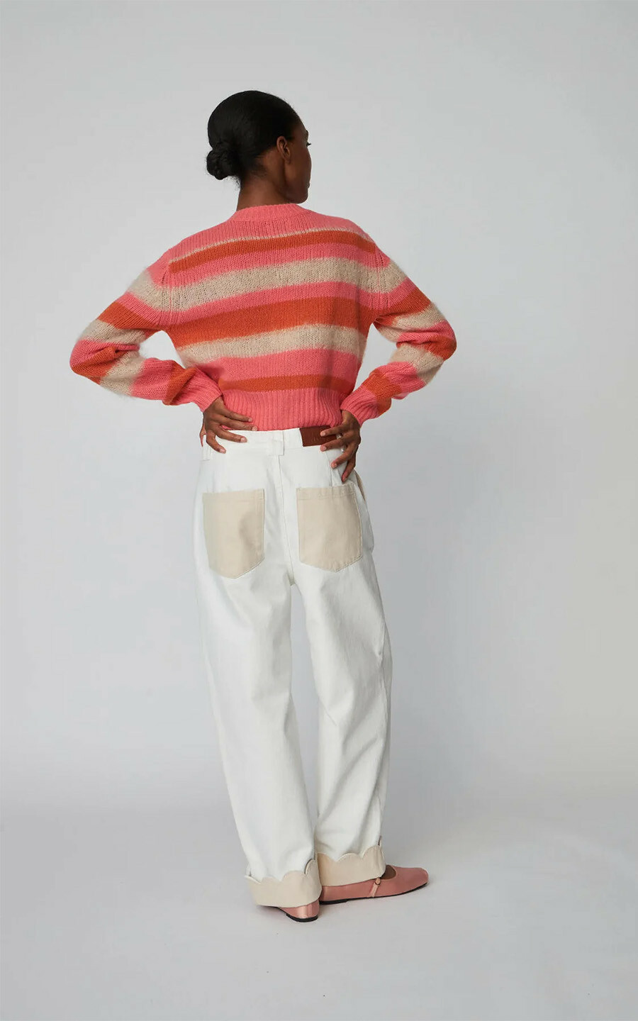 zoom in on Ecru Broek image Ecru Broek image