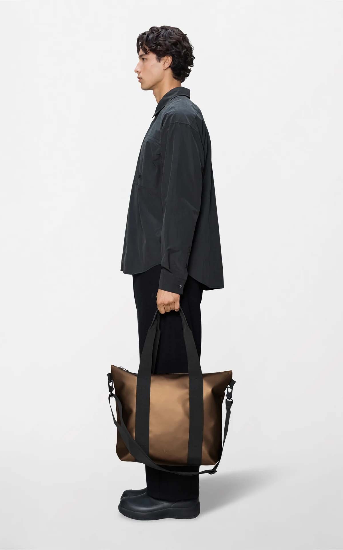 Bruin Shopper image