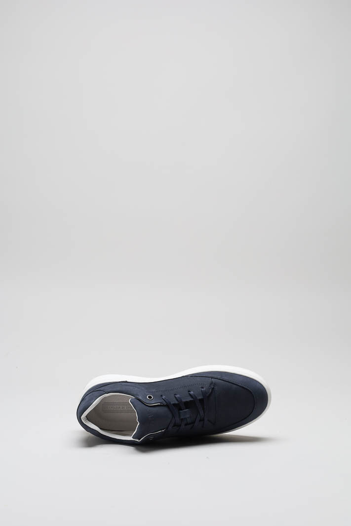 zoom in on Blauw Sneaker image Blauw Sneaker image
