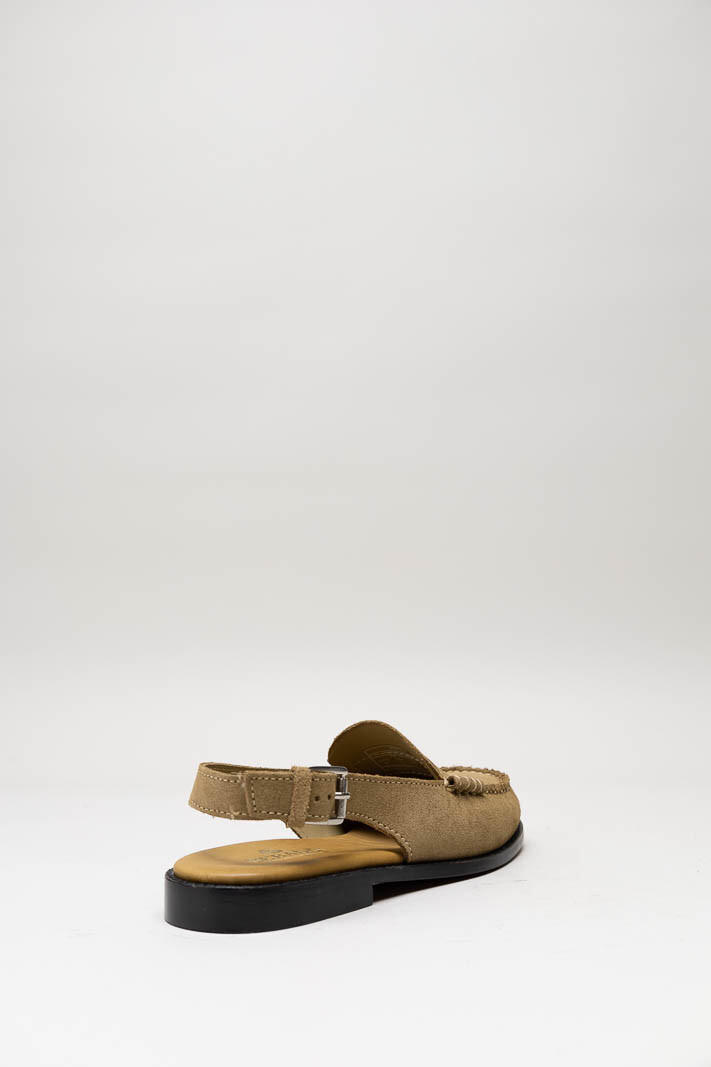 Bruin Mocassin image