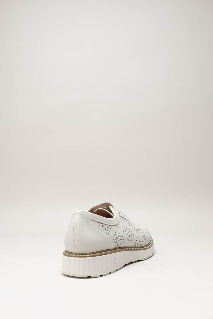 Gebroken wit Veterschoen image