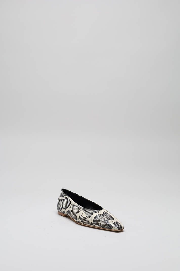 Beige Ballerina