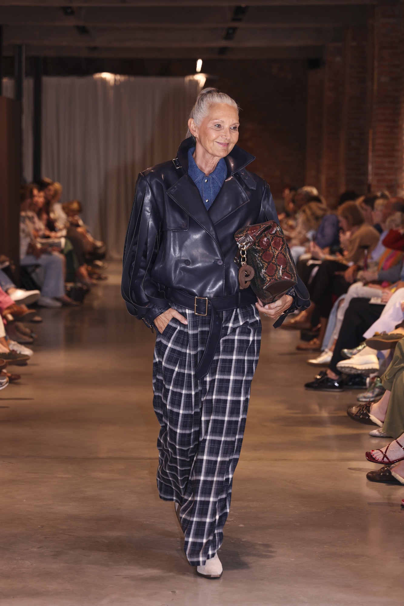 Runway Show PT.1 - 0.104