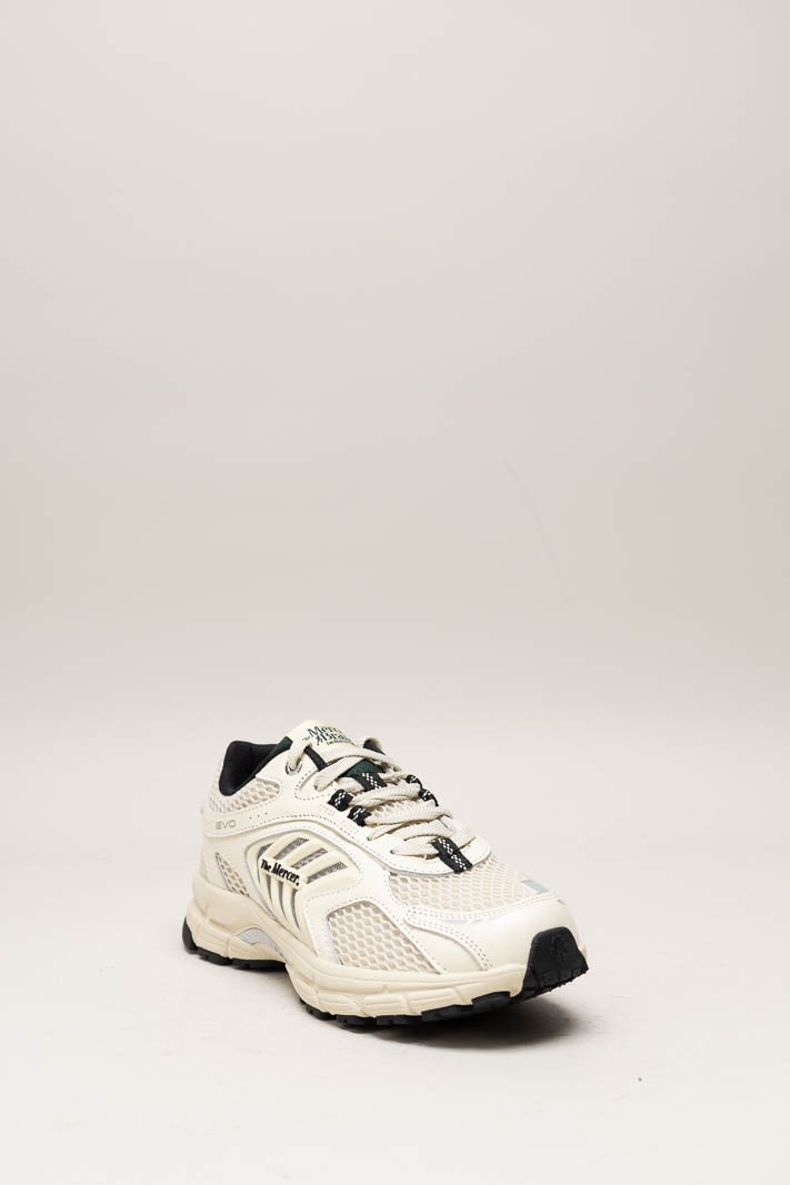 Beige Sneaker
