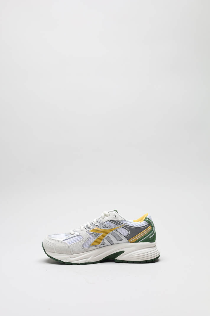 zoom in on Geel Sneaker image Geel Sneaker image