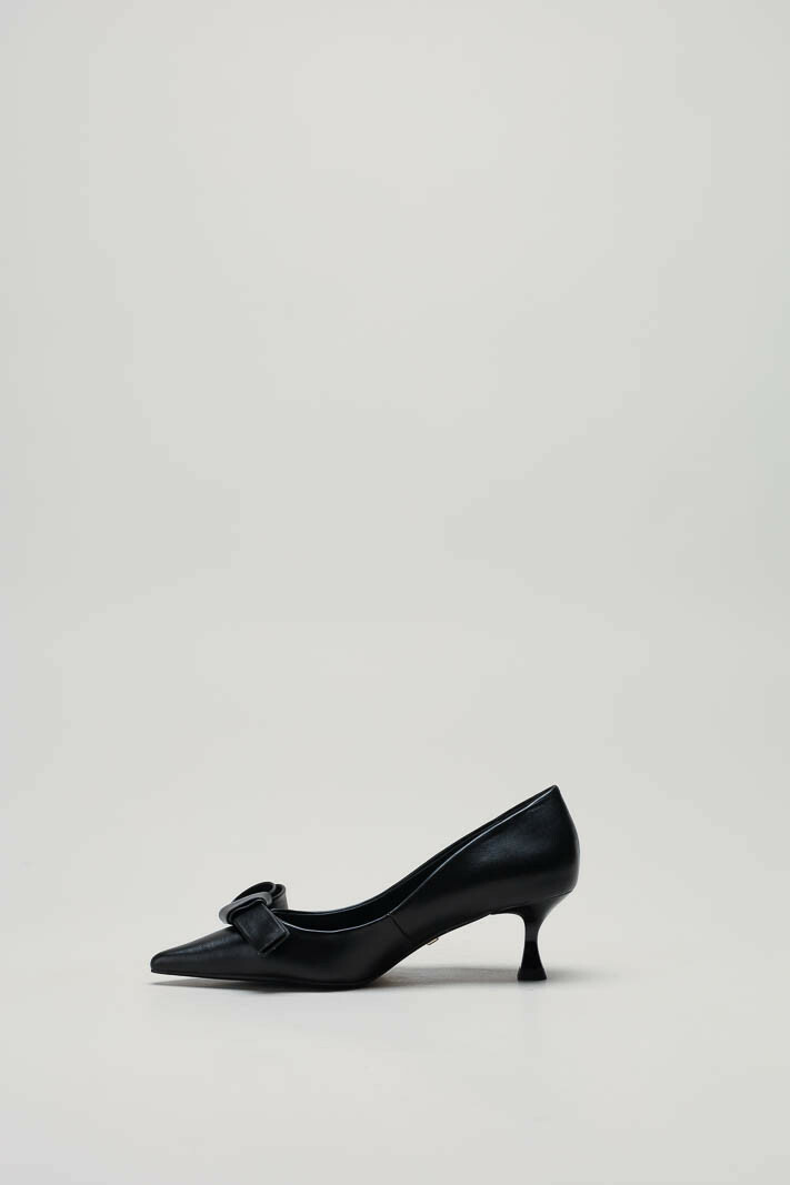 zoom in on Zwart Pump image Zwart Pump image