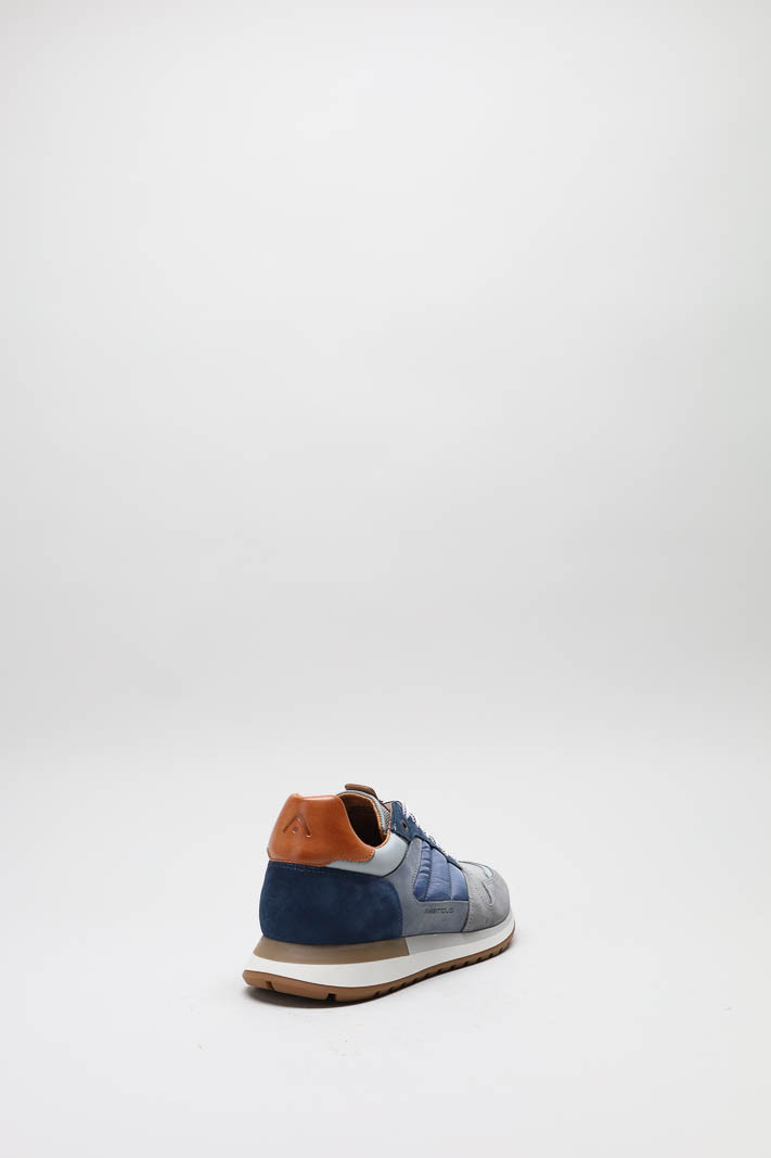 zoom in on Blauw Sneaker image Blauw Sneaker image